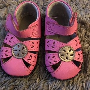 Baby girl sandals size 6-12 mo